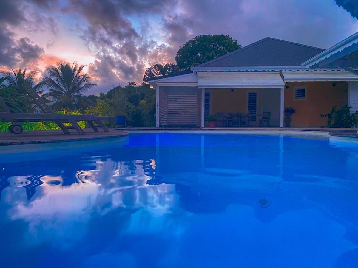 La villa de Christian Baie-Mahault Extérieur photo